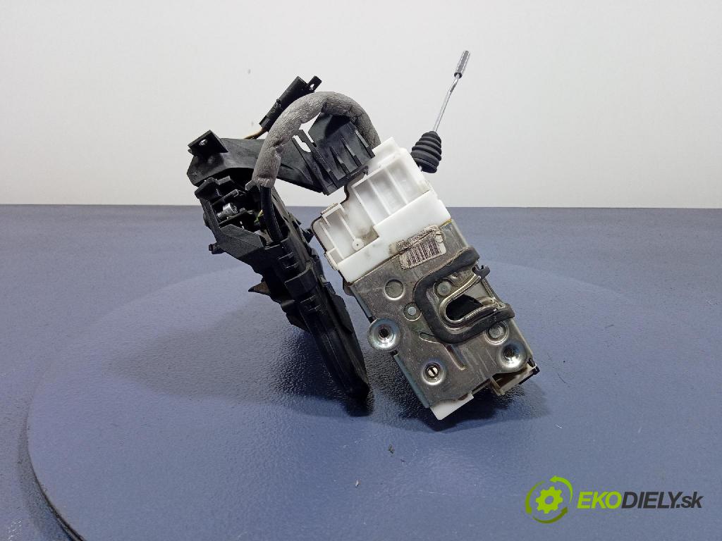 Mercedes B-Klasa 2005 zámok dvere Predné Vľavo: 1697202535