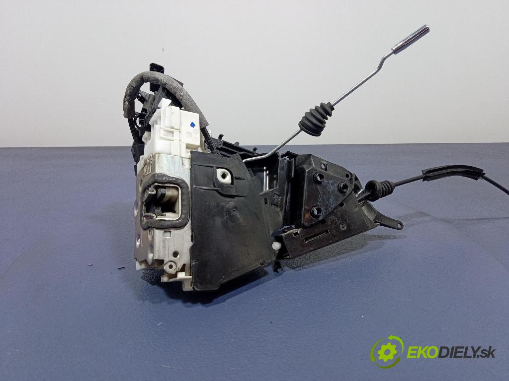 Mercedes B-Klasa 2005 zámok dvere Predné Vľavo: 1697202535