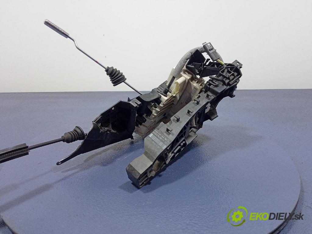 Mercedes B-Klasa 2005 zámok dvere Predné Vľavo: 1697202535