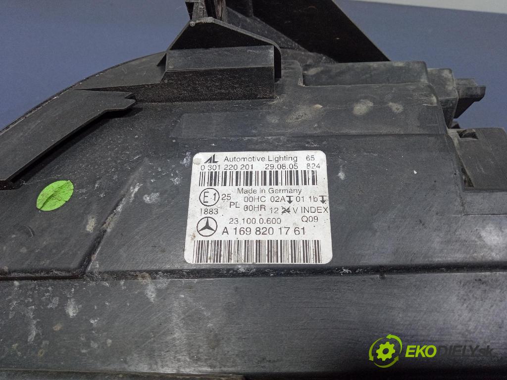 Mercedes B-Klasa 2005 Reflektor: Vľavo: A1698201761