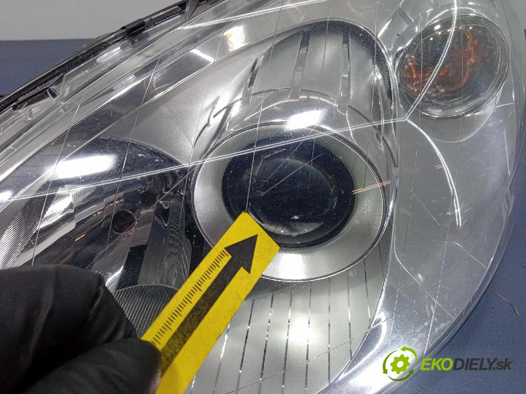 Mercedes B-Klasa 2005 Reflektor: Vľavo: A1698201761