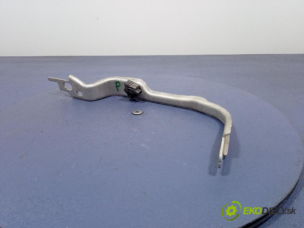 Audi A6 2020 výstuha Predné: / pas predný 4K0807348B