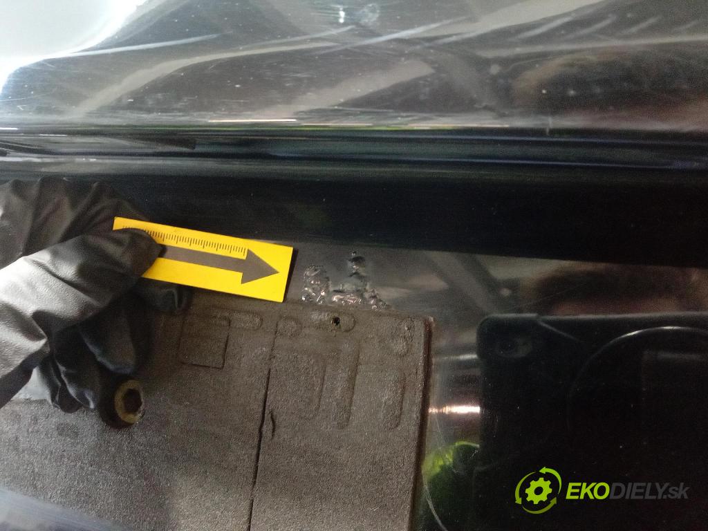 Audi A6 2016 zadna dveře kufra: kufra: