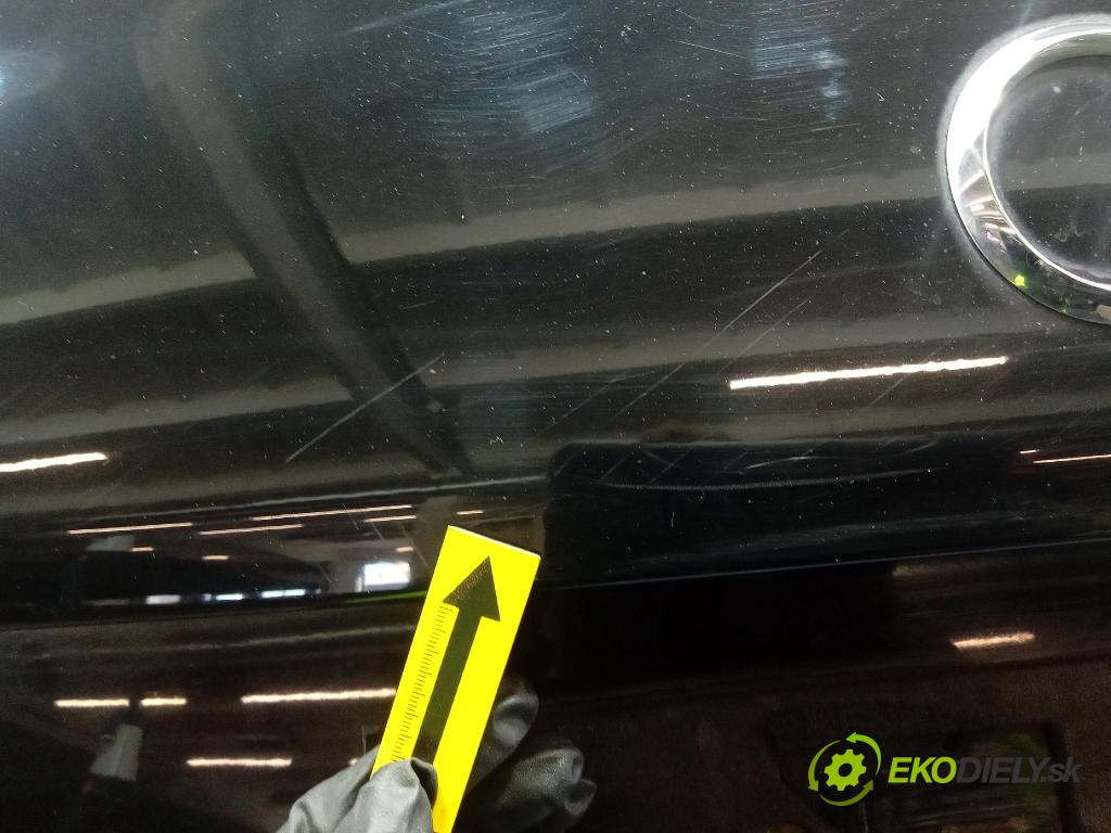 Audi A6 2016 zadna dveře kufra: kufra: