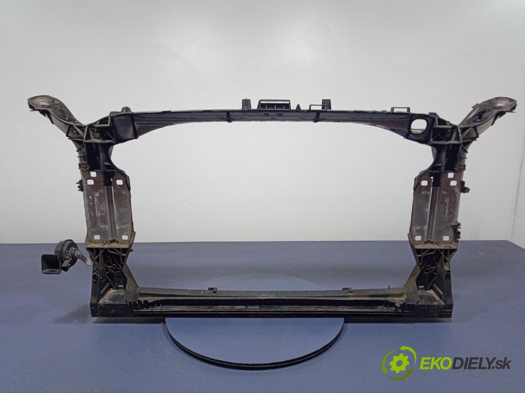 Audi A6 2020 výstuha Predné: / pas predný 4K0121286