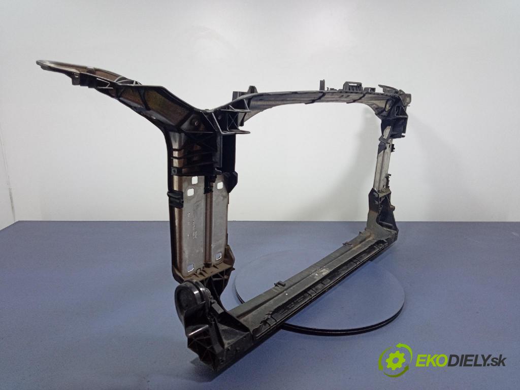 Audi A6 2020 výstuha Predné: / pas predný 4K0121286