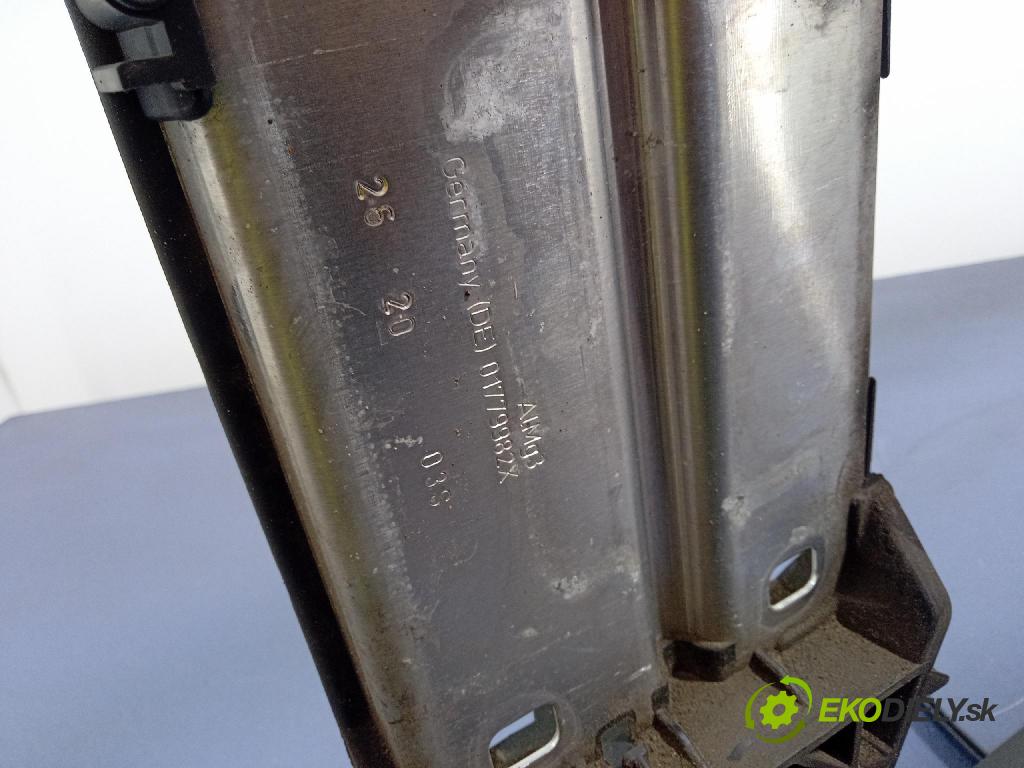 Audi A6 2020 výstuha Predné: / pas predný 4K0121286