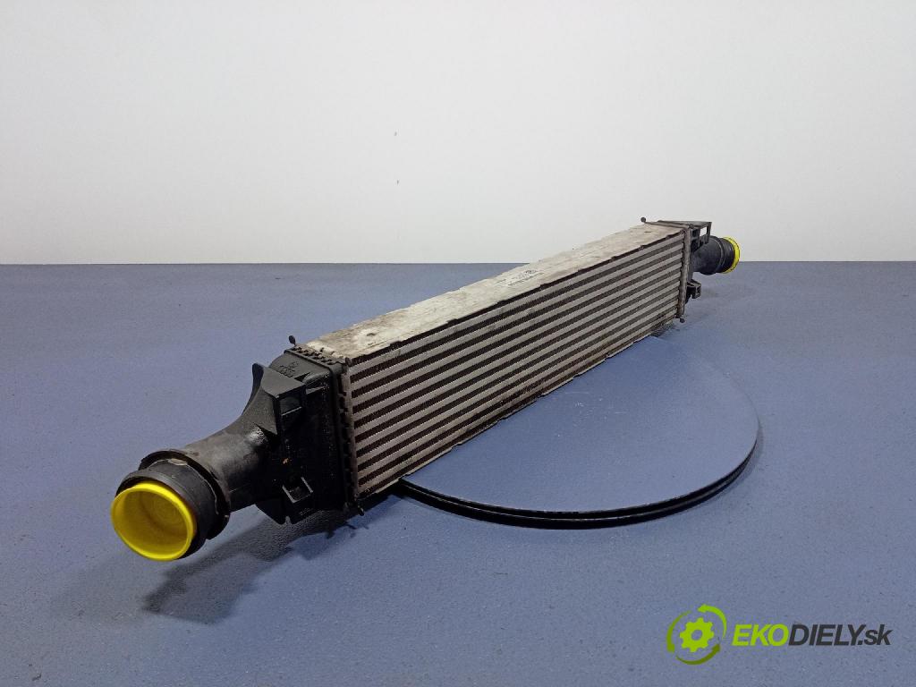 Audi A6 2020 chladič Vzduch: 8W0145805AD