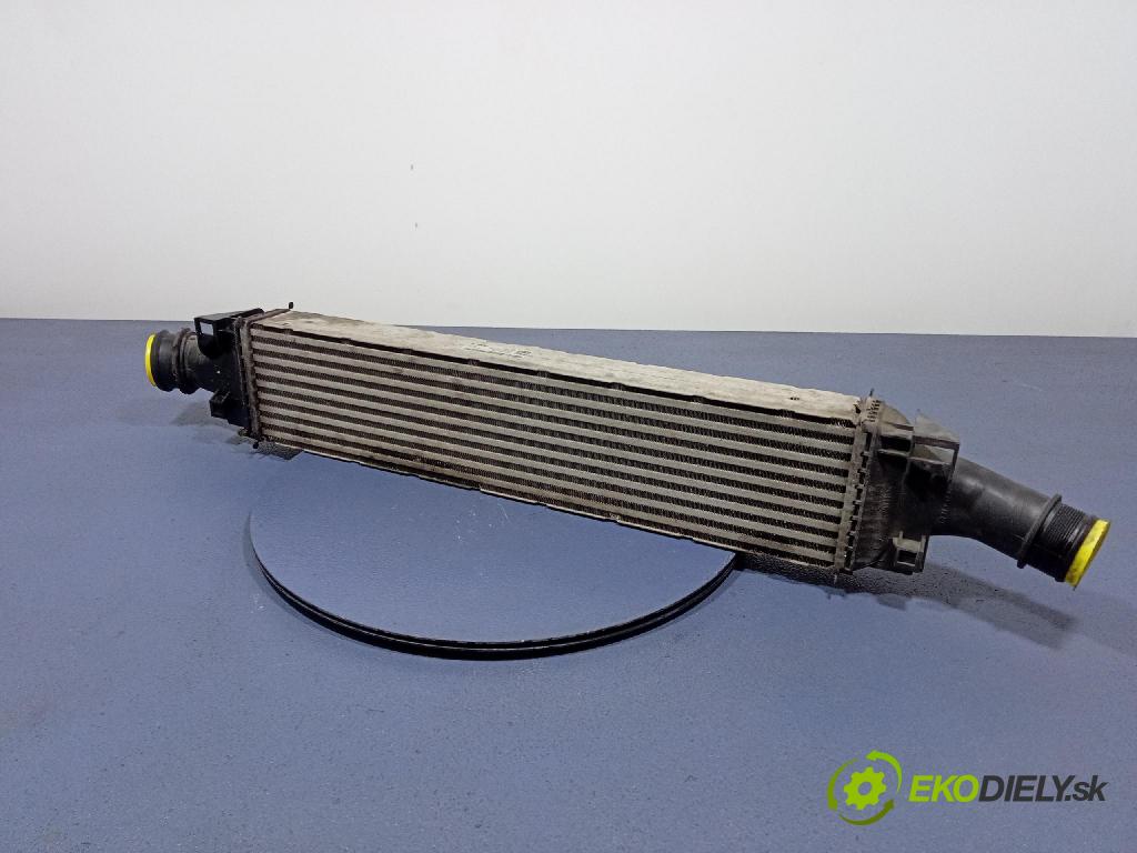 Audi A6 2020 chladič Vzduch: 8W0145805AD