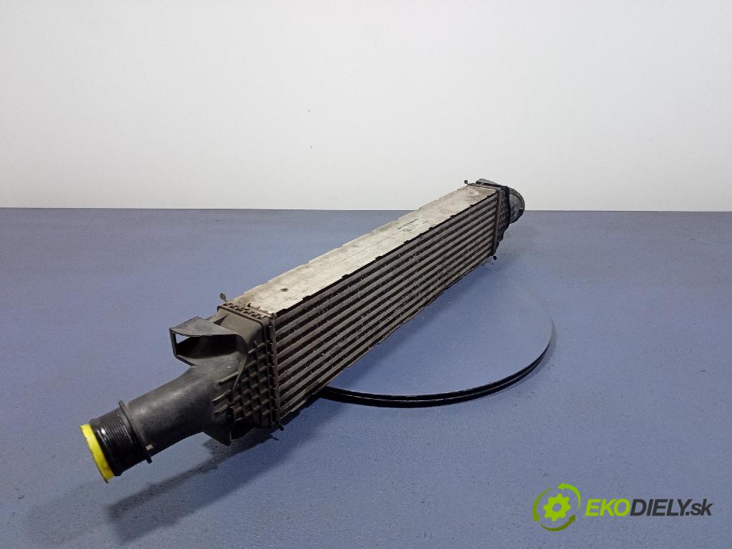 Audi A6 2020 chladič Vzduch: 8W0145805AD