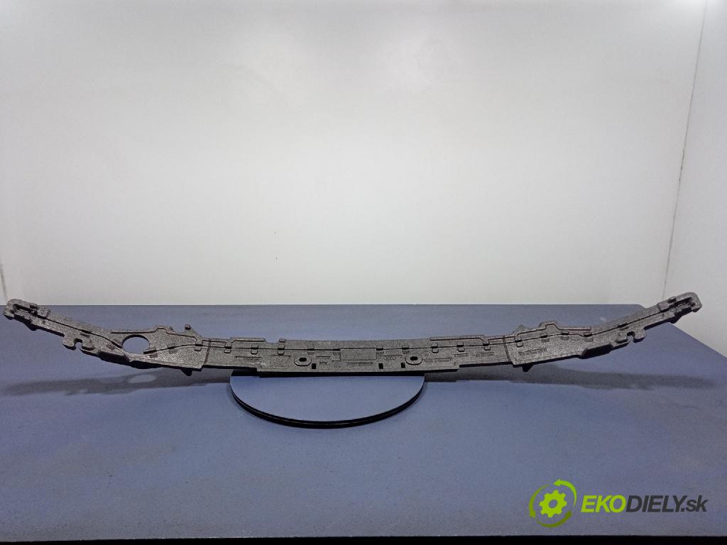 Audi A6 2020 výstuha narazník Predné 4K0807550