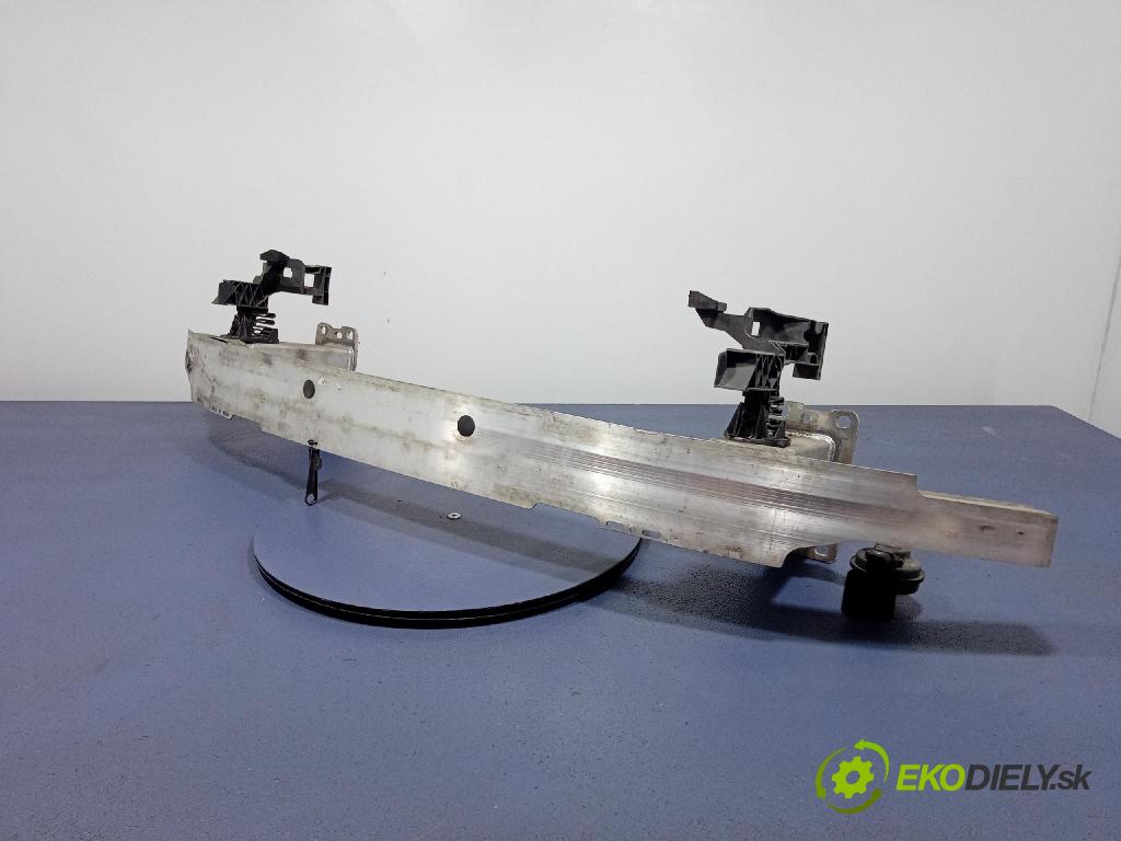 Audi A6 2020 výstuha narazník Predné