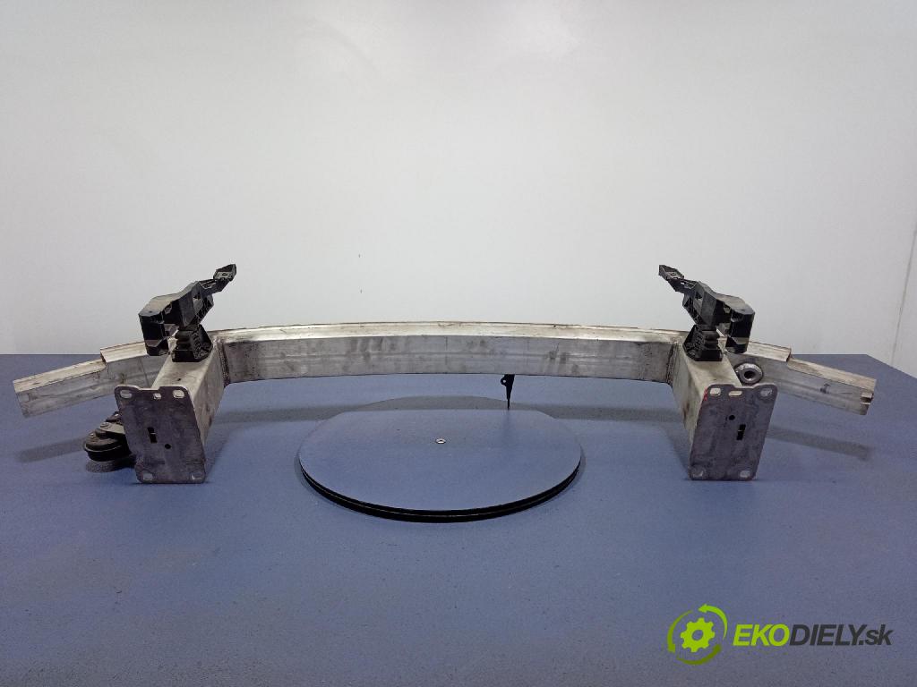 Audi A6 2020 výstuha narazník Predné