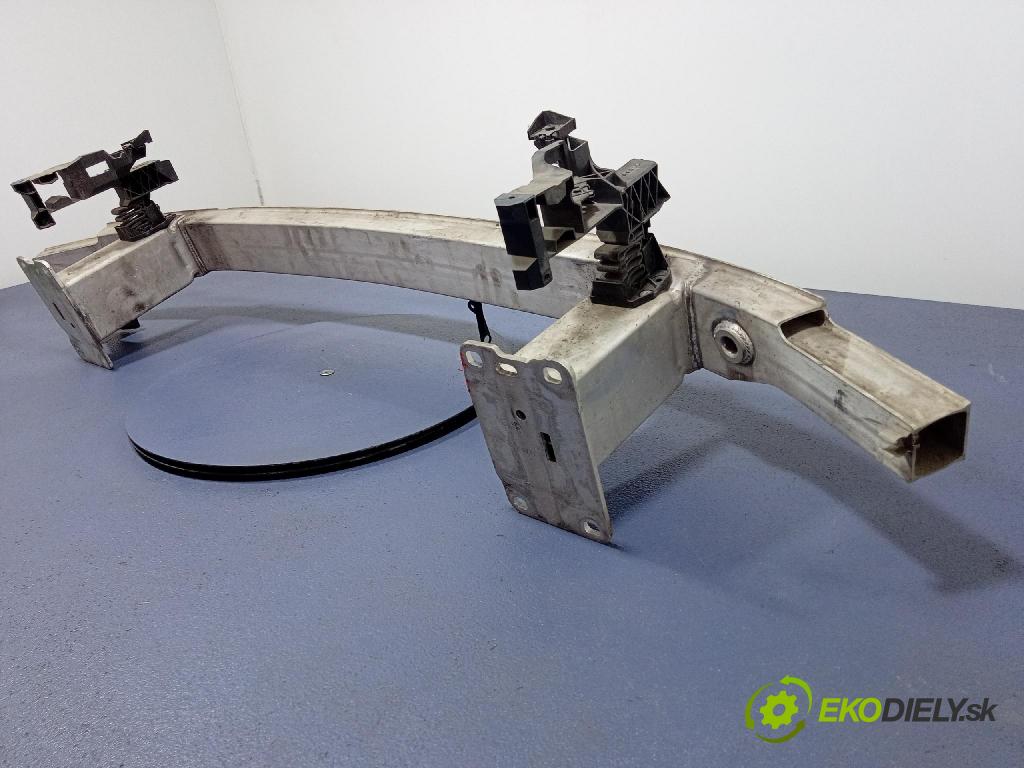 Audi A6 2020 výstuha narazník Predné