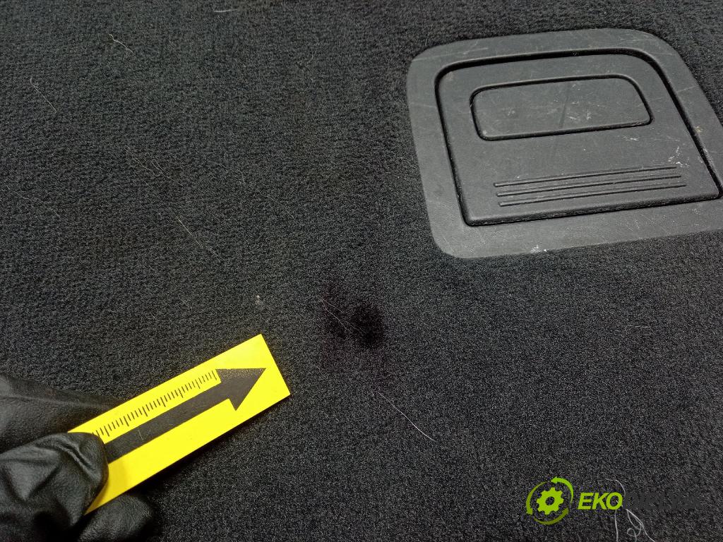 Audi A6 2016 koberec do auta 4G9861529A