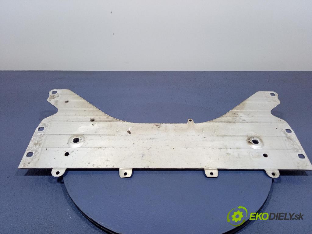 Audi A6 2020 Výstuha 4K0803341