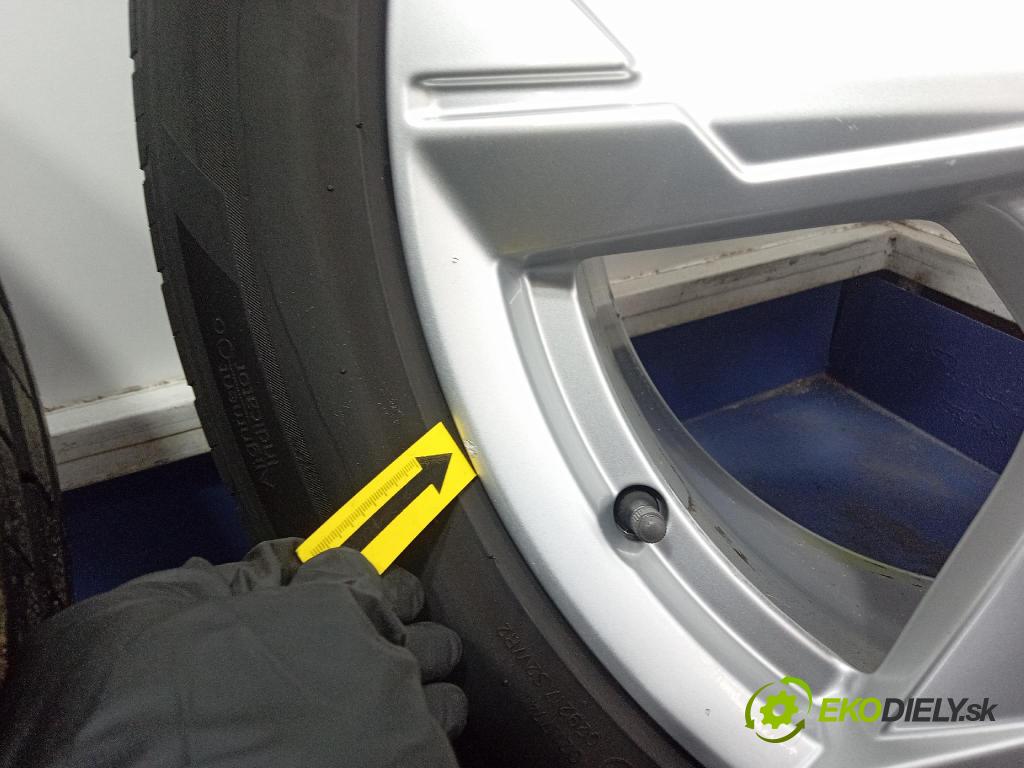 Audi A6 2020 Ráfiky: Hlinikové: Pneumatiky: 4K0 601025D