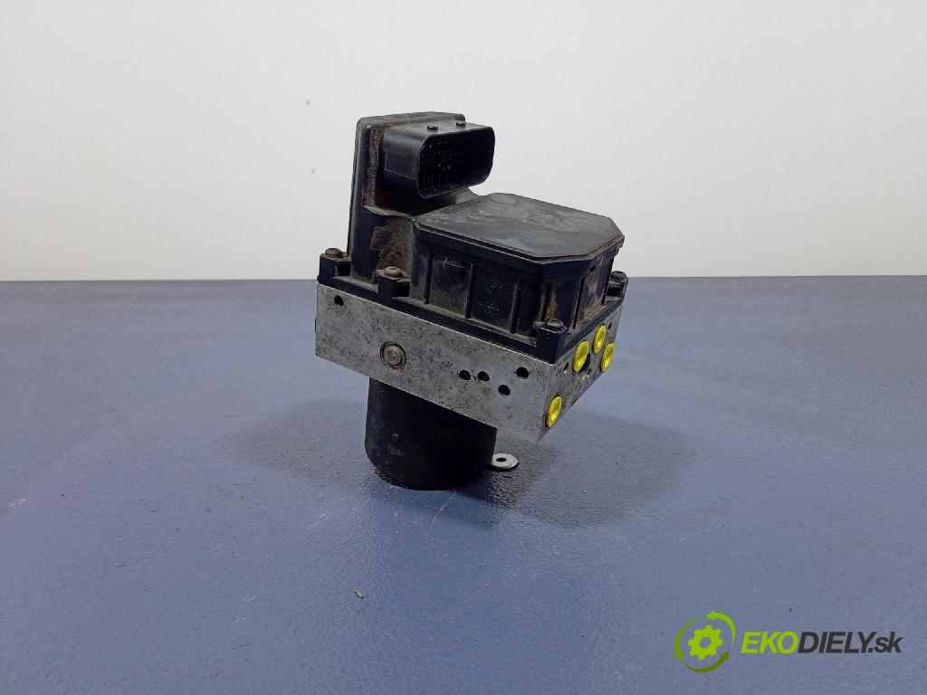 Bmw Seria 5 2002 čerpadlo ABS x 6756340