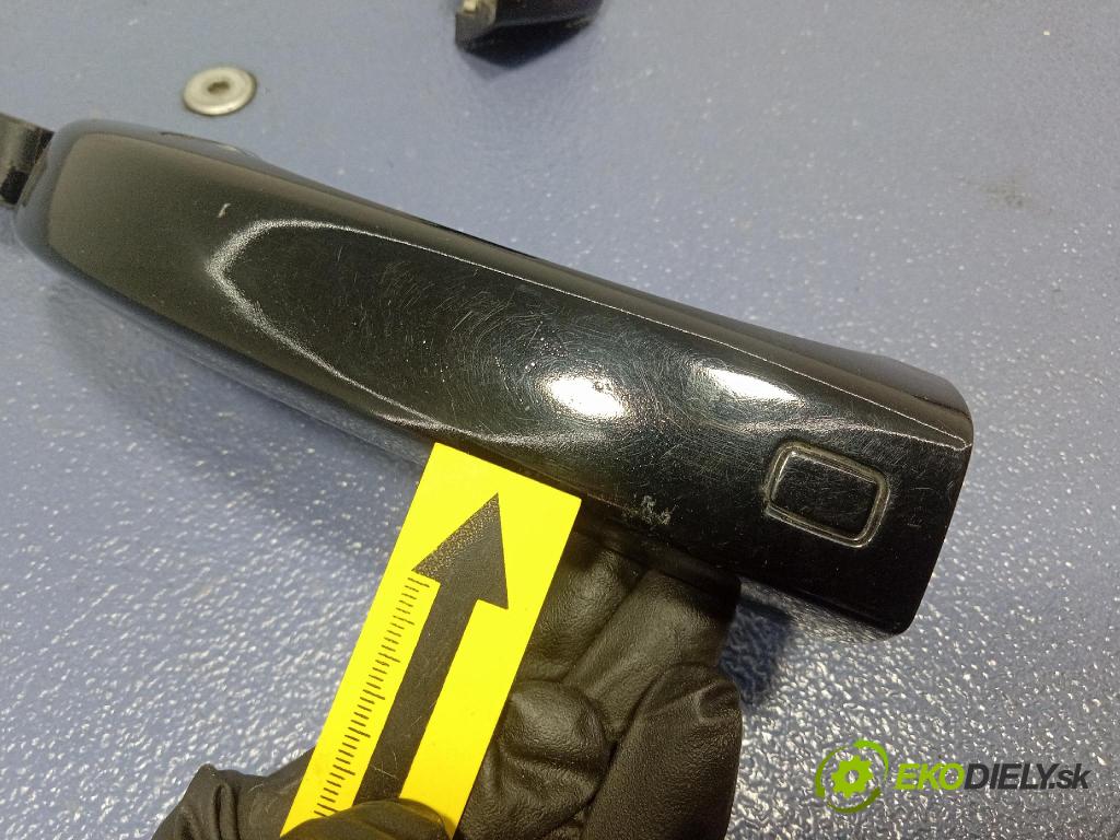 Audi A6 2016 rukoväť Predné Prava: 4H0837206