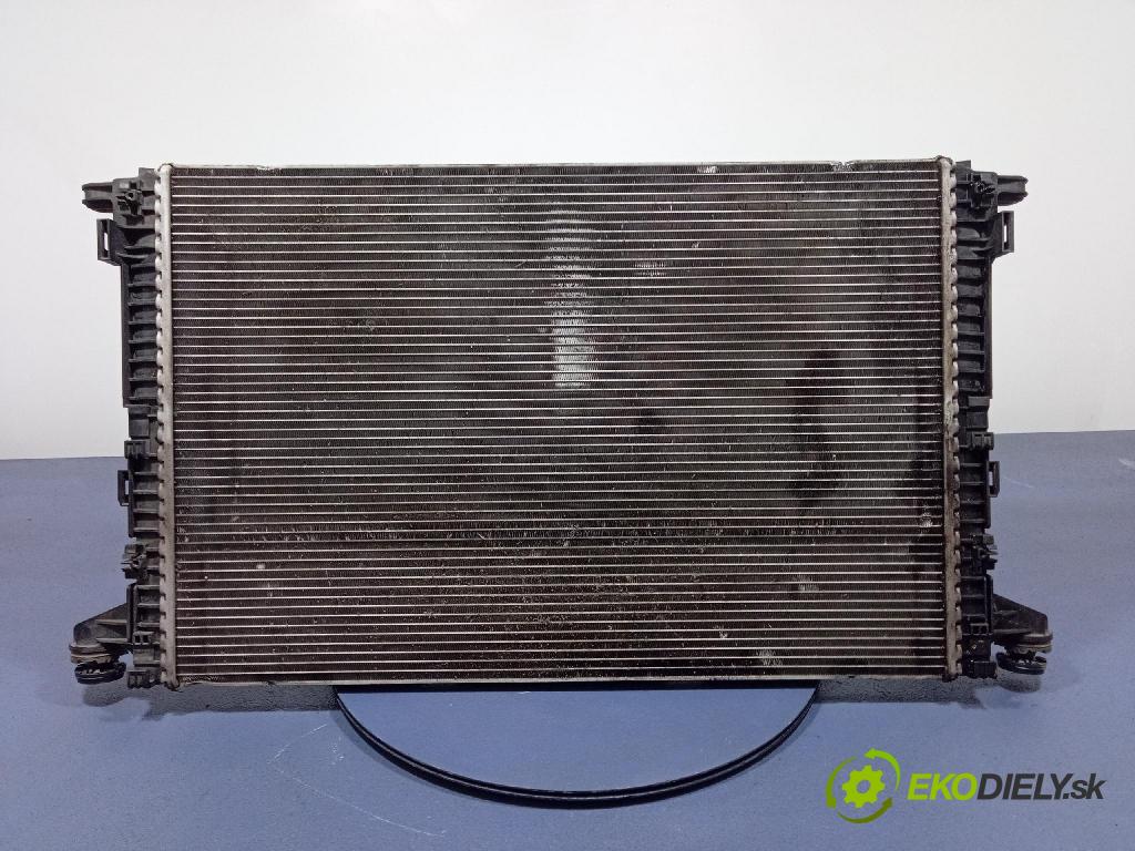 Audi A6 2020 chladič Voda: 8W0121251AK