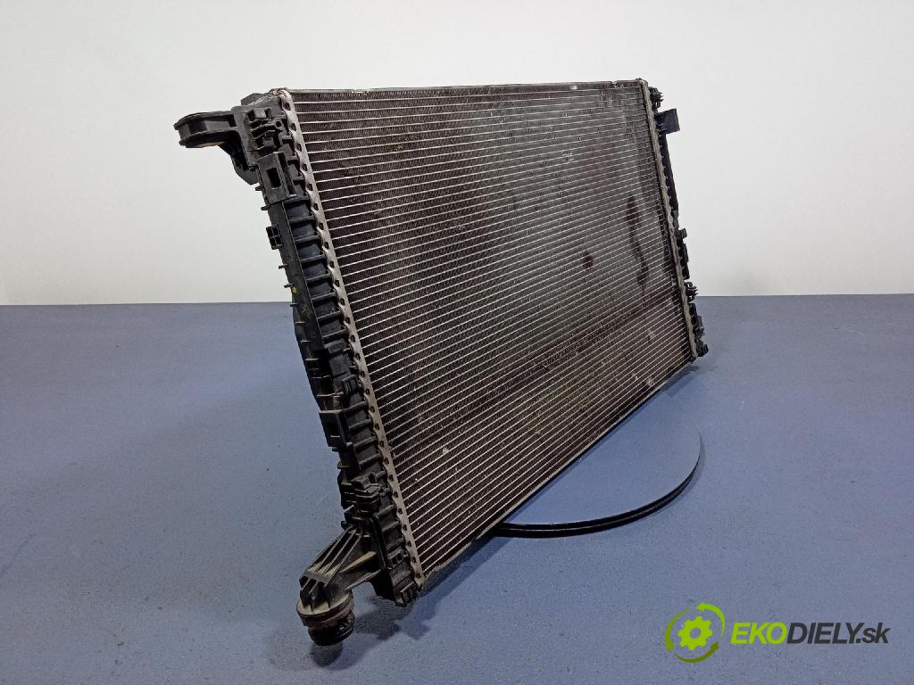 Audi A6 2020 chladič Voda: 8W0121251AK