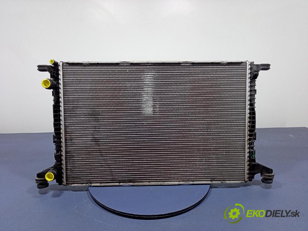 Audi A6 2020 chladič Voda: 8W0121251AK