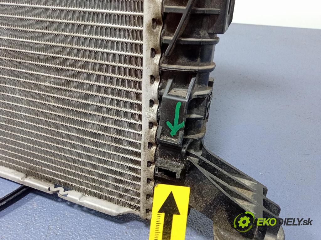 Audi A6 2020 chladič Voda: 8W0121251AK