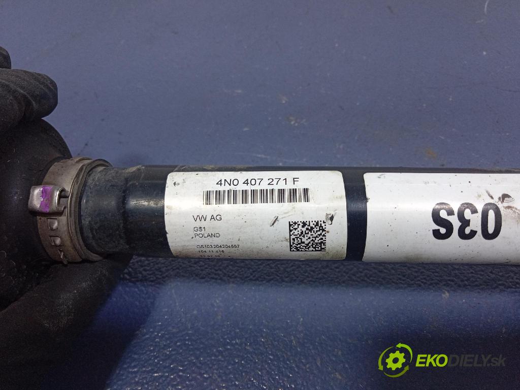 Audi A6 2020 poloos Prava: Predné 4N0407271F