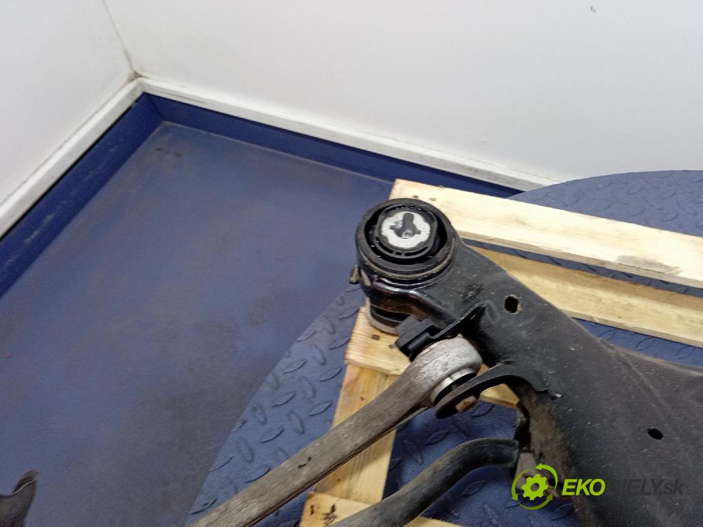 Audi A6 2020 výztuha Pozastavenia: Zad: 4K0505235AL