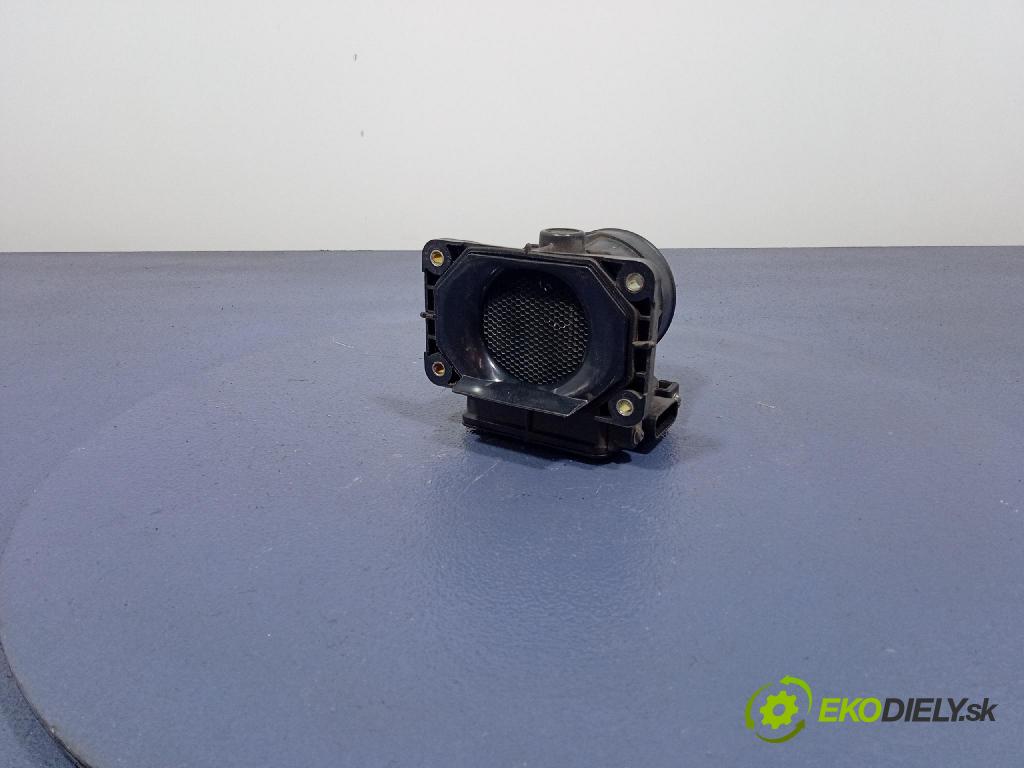 Mitsubishi Carisma 2002 průtokoměr: E5T08271