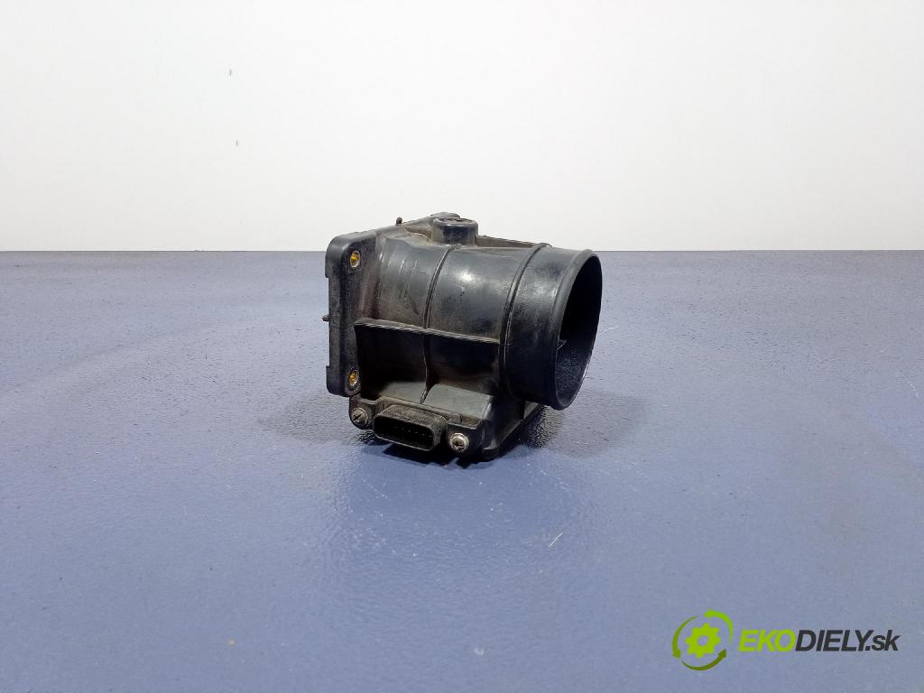 Mitsubishi Carisma 2002 průtokoměr: E5T08271