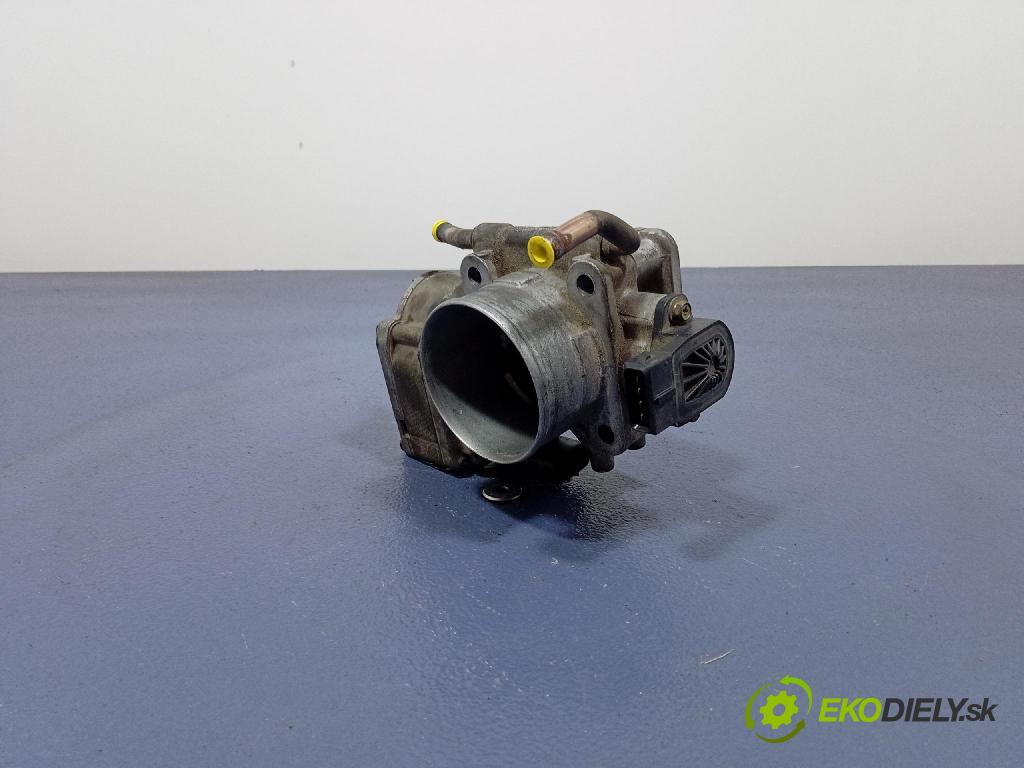 Mitsubishi Carisma 2002 klapka EAC60-003