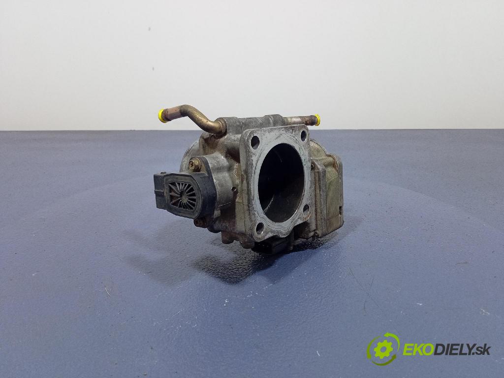 Mitsubishi Carisma 2002 klapka EAC60-003