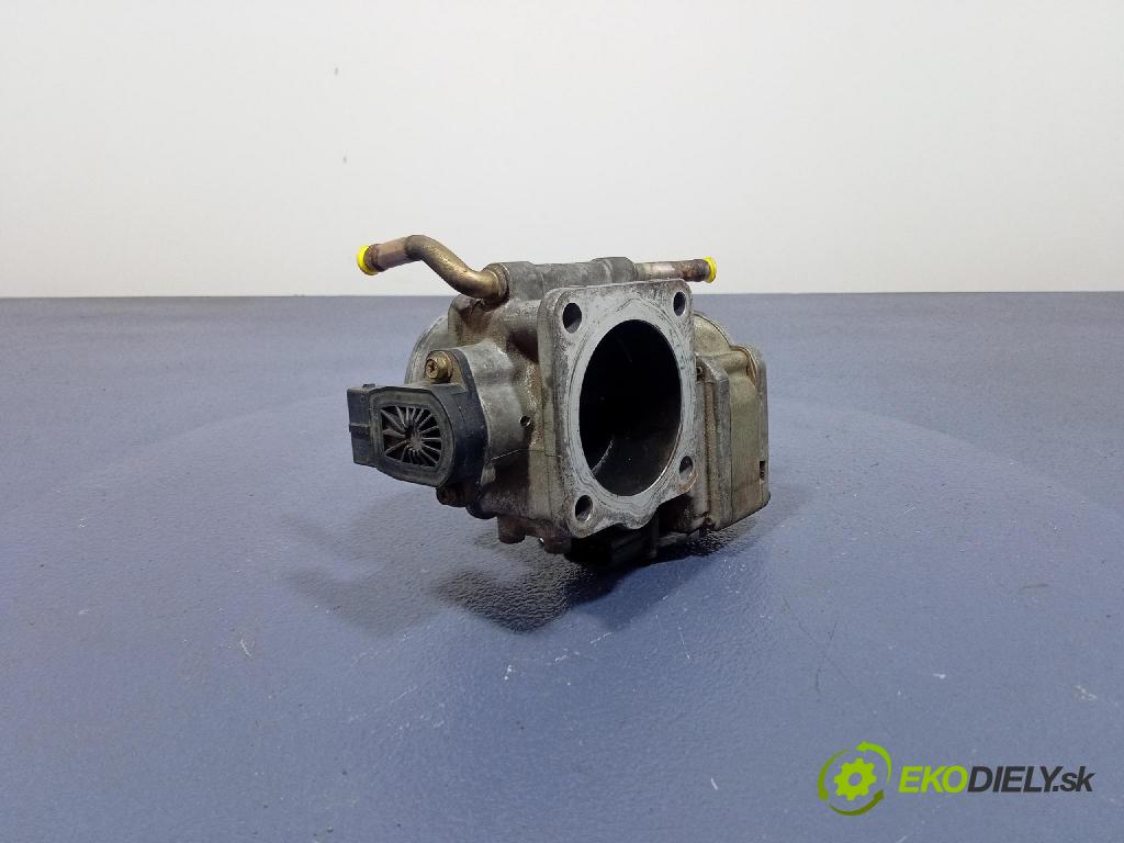 Mitsubishi Carisma 2002 klapka EAC60-003