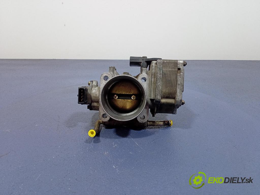 Mitsubishi Carisma 2002 klapka EAC60-003