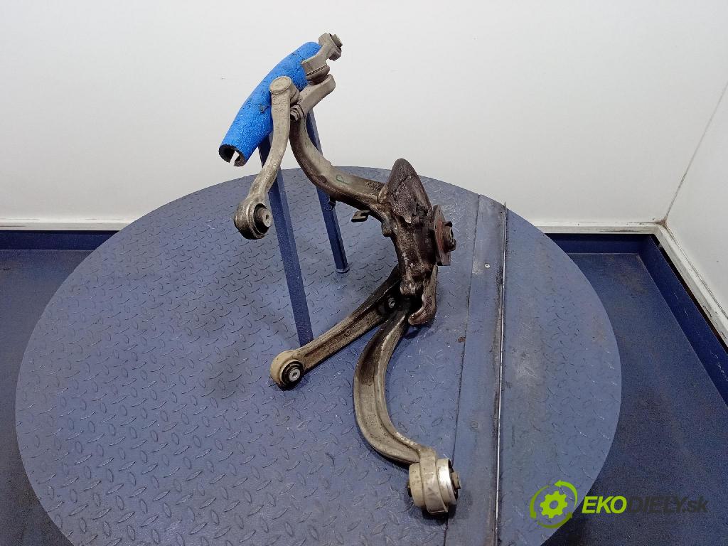 Audi A6 2020 náboj Prava: 4K0407242D