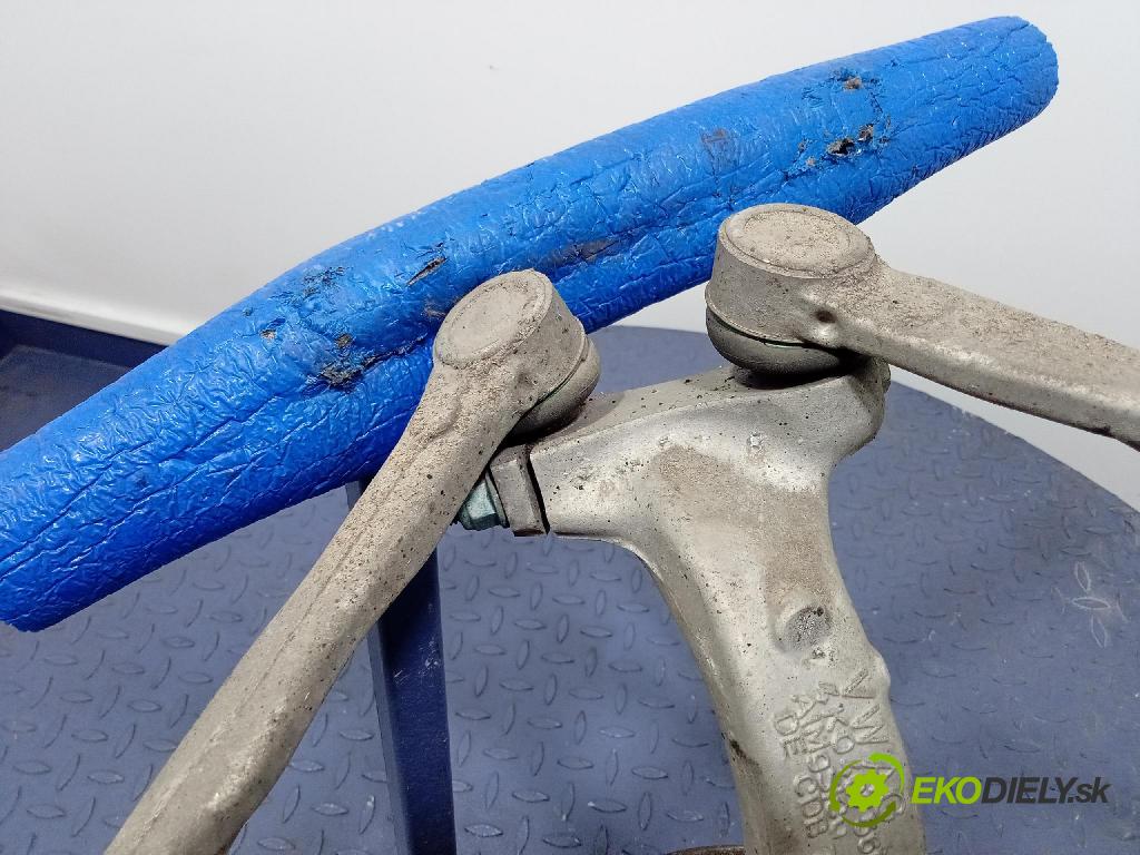 Audi A6 2020 náboj Prava: 4K0407242D