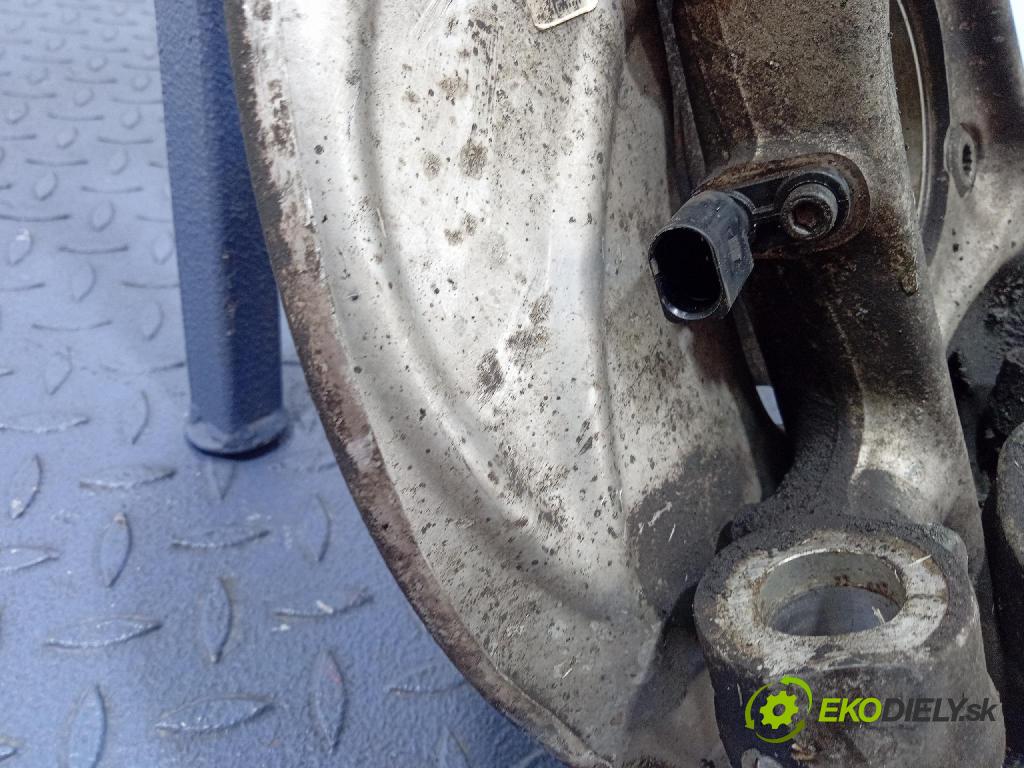 Audi A6 2020 náboj Prava: 4K0407242D