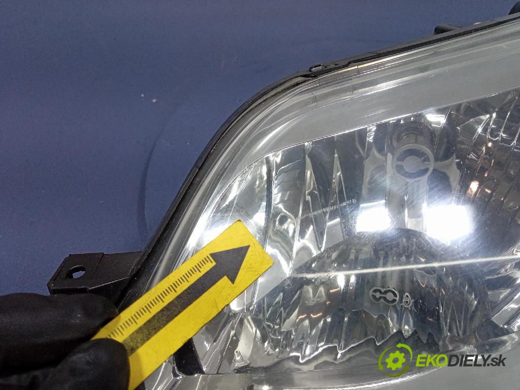 Citroen C4 2005 Reflektor: Vľavo: 20-A664