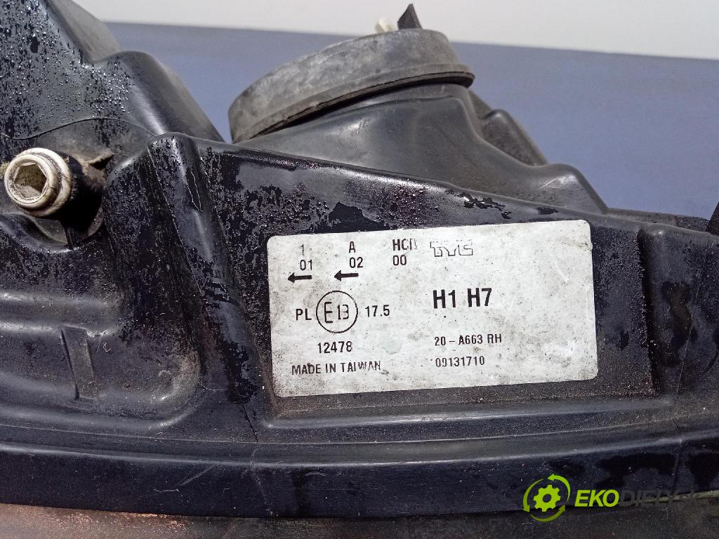 Citroen C4 2005 Reflektor: v pravo: 20-A663