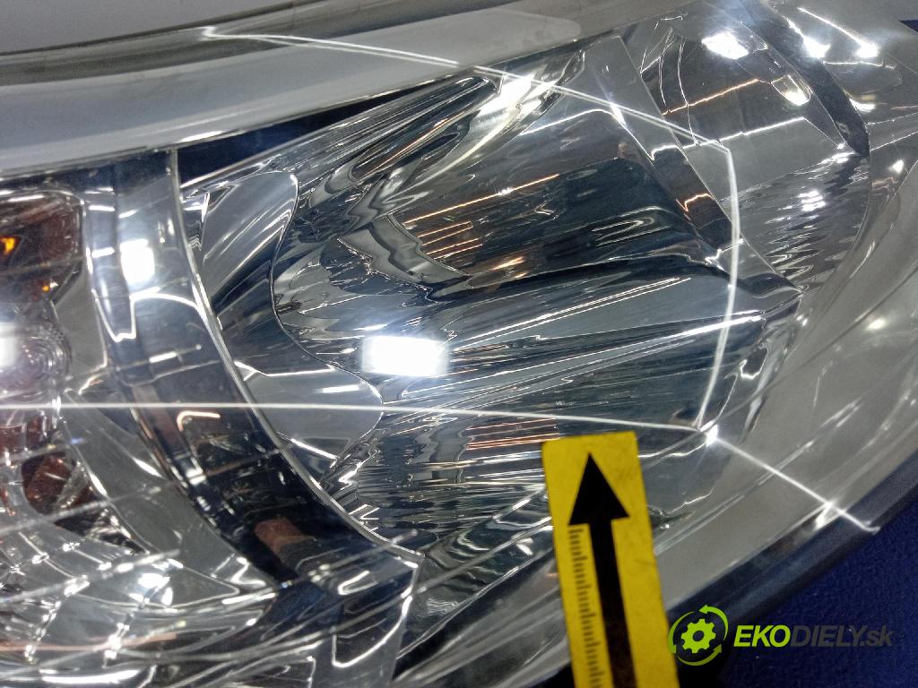 Citroen C4 2005 Reflektor: v pravo: 20-A663