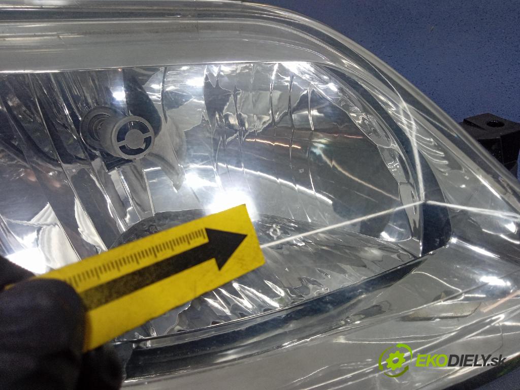 Citroen C4 2005 Reflektor: v pravo: 20-A663