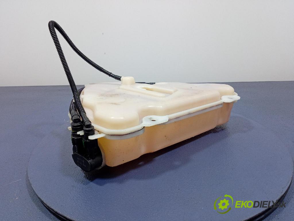 Citroen C4 2005 Nádrž: AdBlue: 9639233780