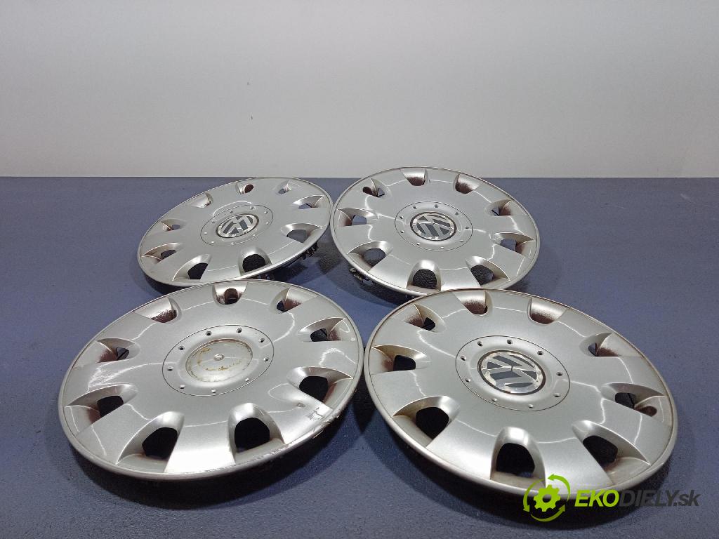 Vw Golf 2004 puklica kola: 1T0601147