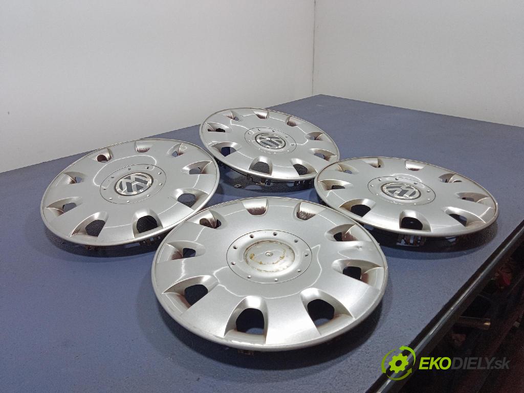 Vw Golf 2004 puklica kola: 1T0601147