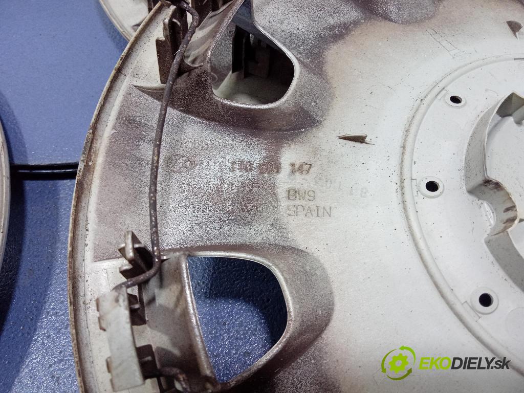 Vw Golf 2004 puklica kola: 1T0601147