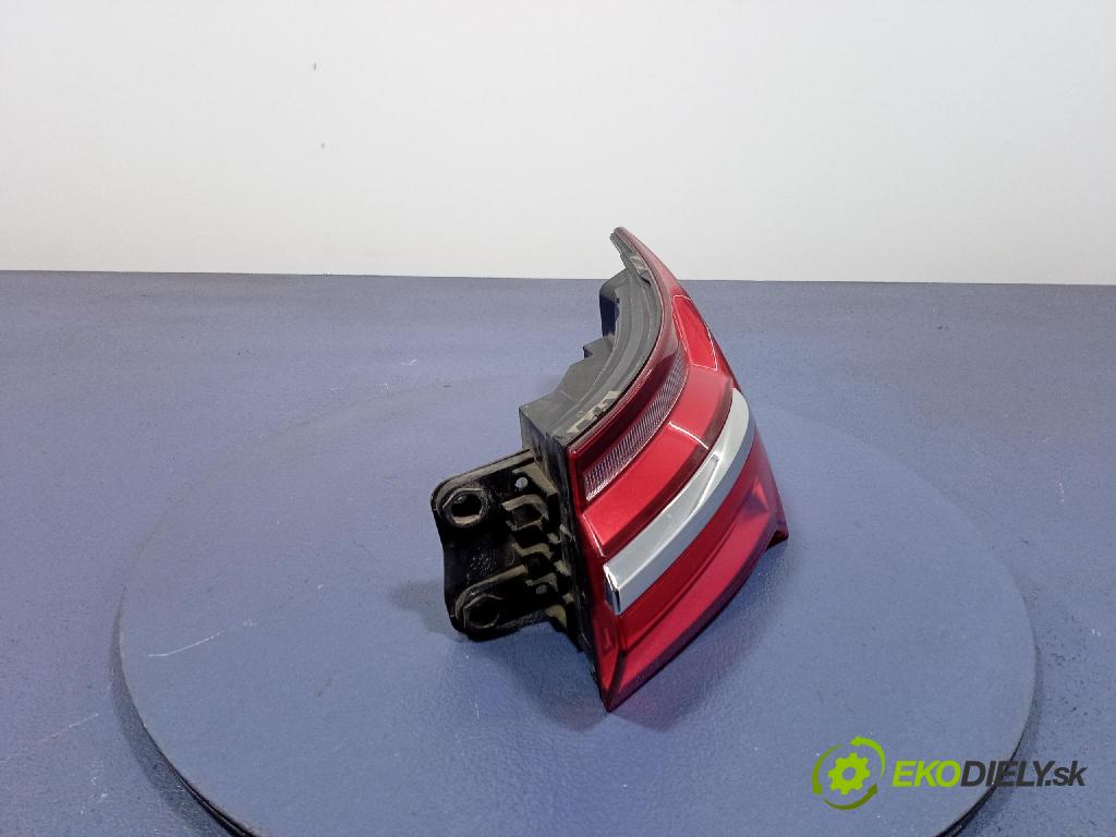 Audi A6 2020 svetlo / reflektor zad Prava: Vonkajsia: 4K5945070