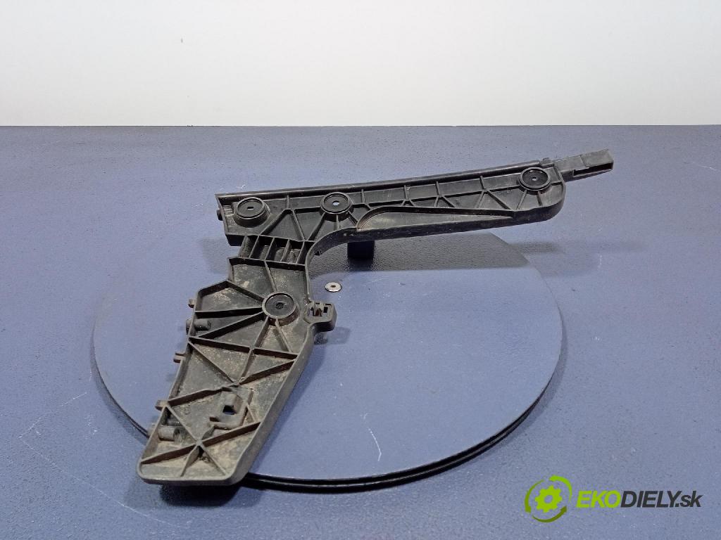 Audi A6 2020 Upevnění: narazník 4K5807454