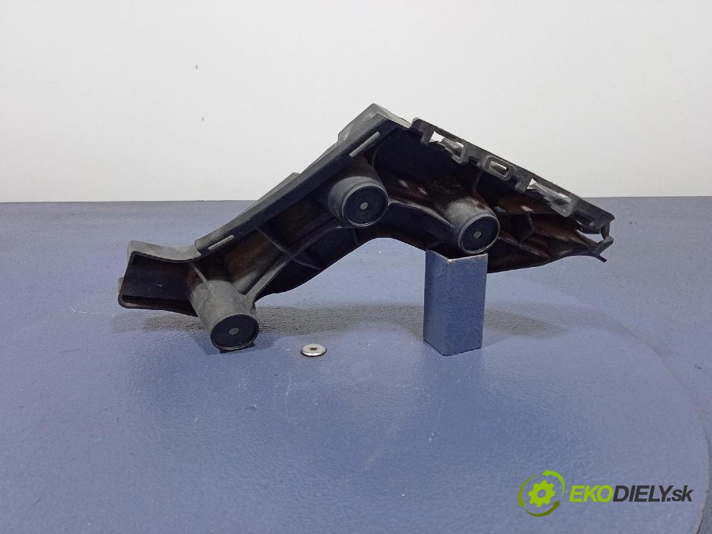 Audi A6 2020 Upevnenie: narazník 4K5807393