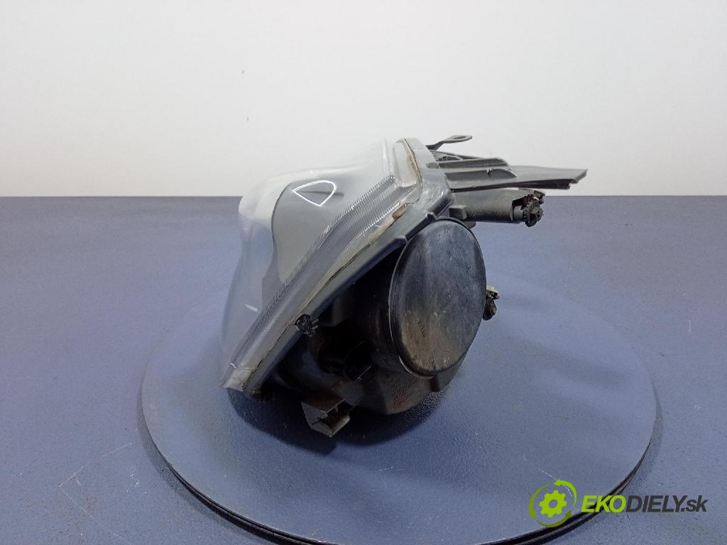 Ford Fiesta 2007 Reflektor: Vľavo: 20-A848
